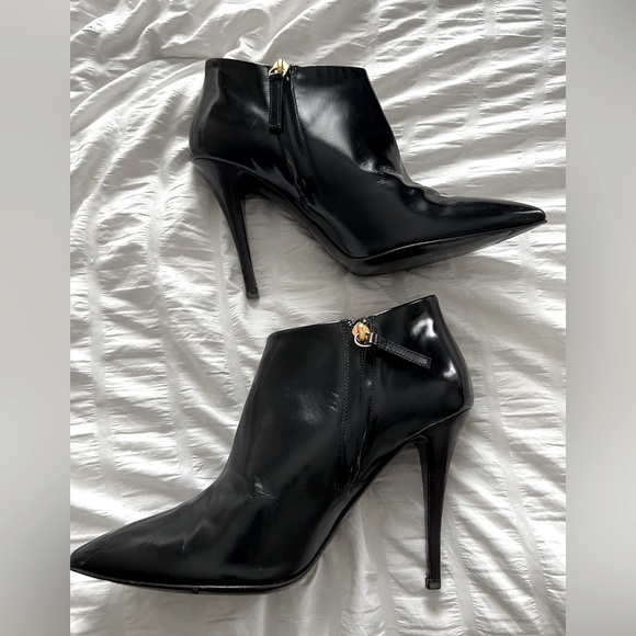 Giuseppe Zanotti Shoes - Giuseppe Zanotti sz 8-9 ankle boot with gold zip FIT CLOSE to sz 8 ( marked 9)